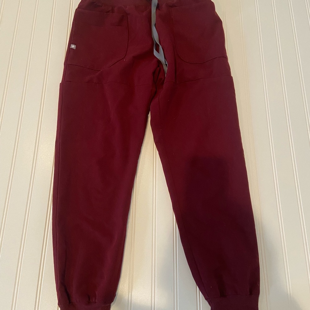 FIGS Burgundy Nepal Skinny Jogger Scrubs - Picture 2 of 3